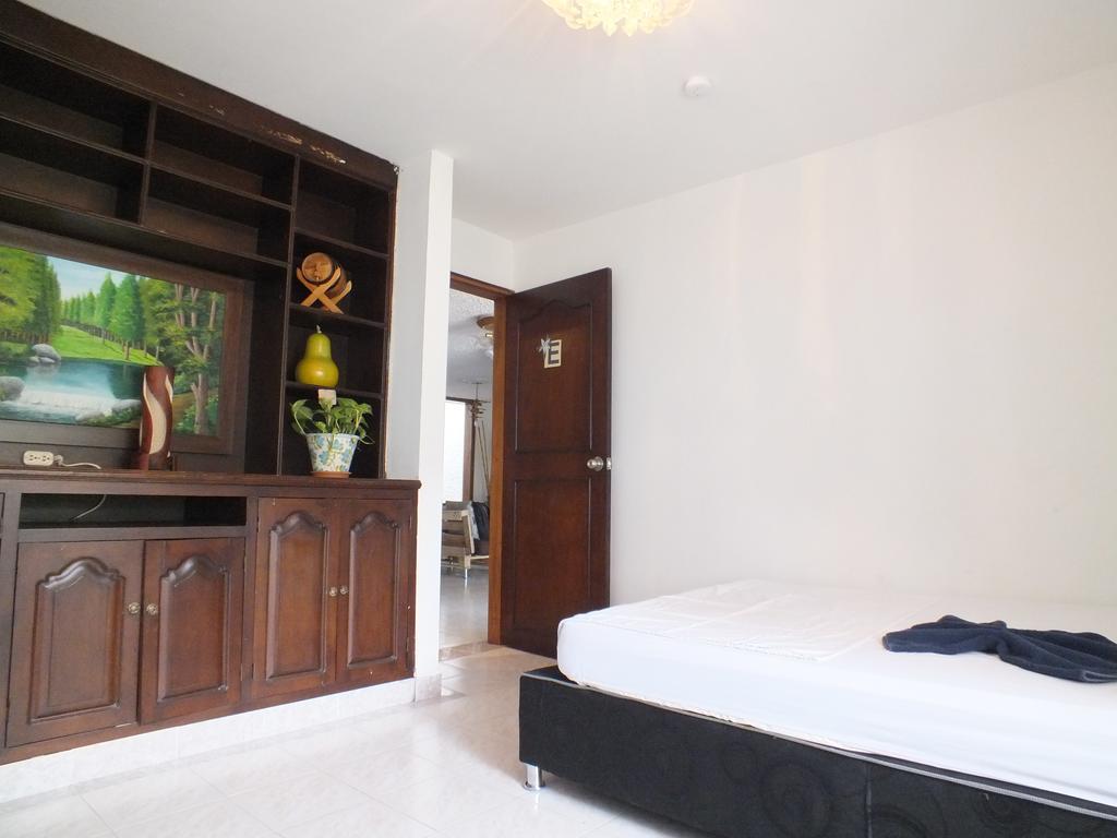 Hostal Casa Paraiso Medellín Zimmer foto